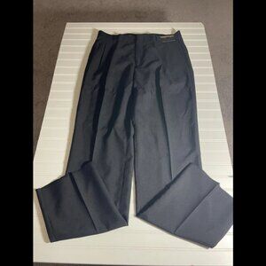 NWT LUCCI Men's Charcoal Dress Pants Pleated Front  Polyester Sizes 38 $259